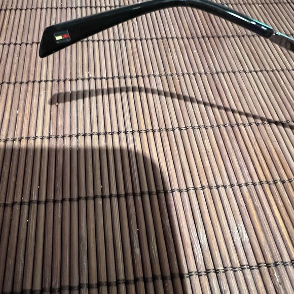 Tommy Hilfiger Gunmetal frames unisex Sunglasses - Picture 4 of 5